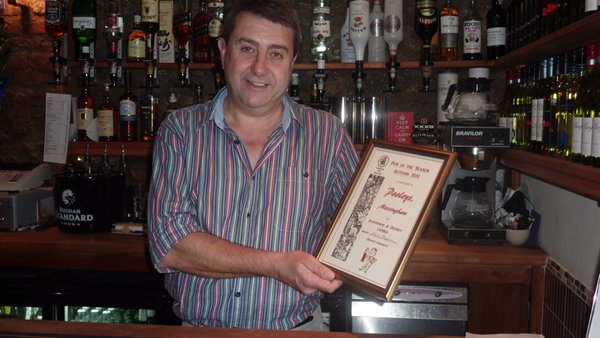 Presentation_to_Neil_Poole